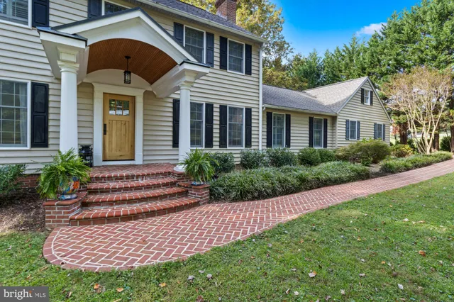 $814,000 | 4103 Ravenhurst Circle, Glen Arm, MD 21057