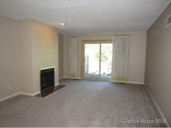2011 Cardinal Drive Springfield, IL 62704 - Photo 2 of 9