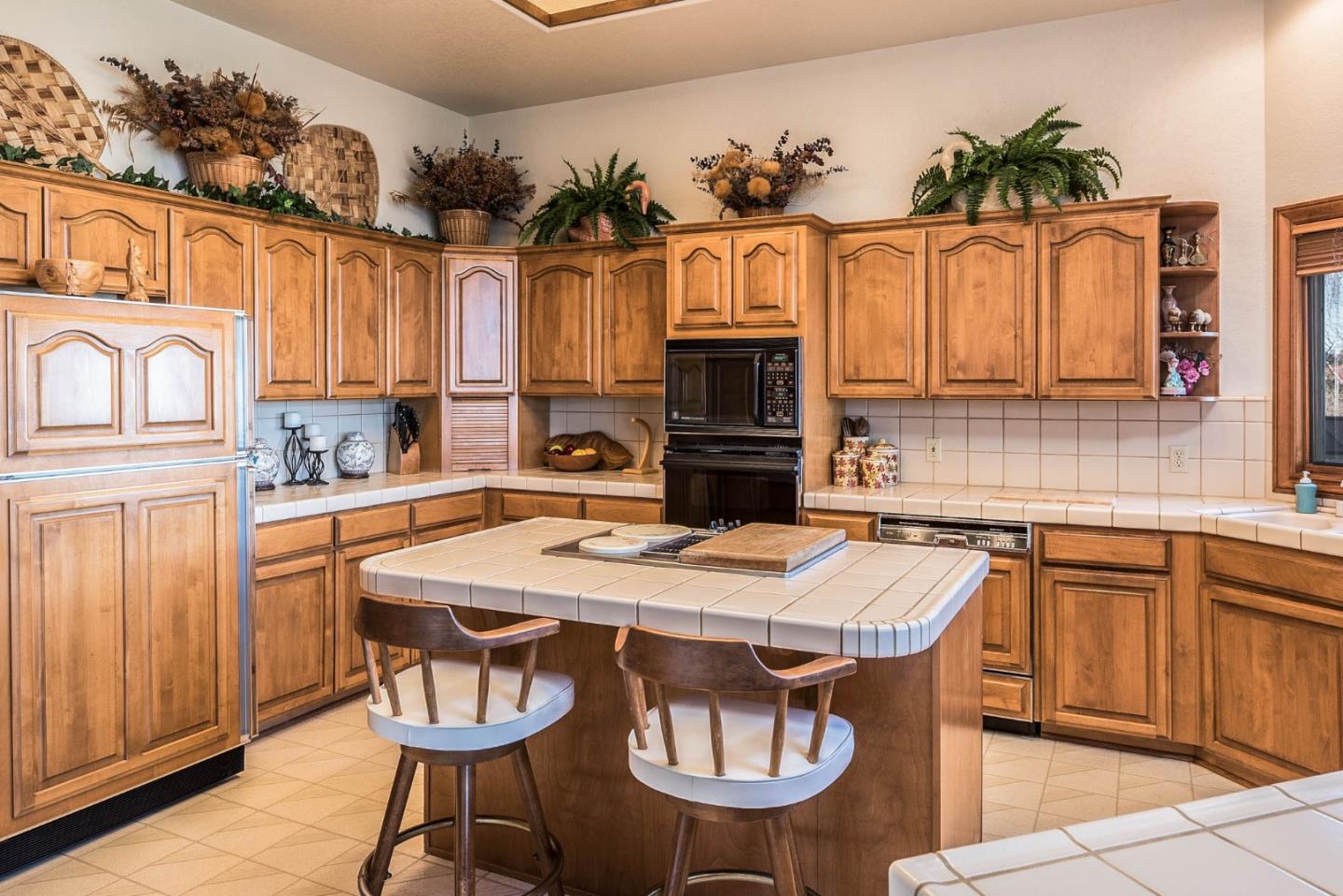 11571 Spur Road Monterey, CA 93940 - Photo 11 of 46 Gallery Image 11