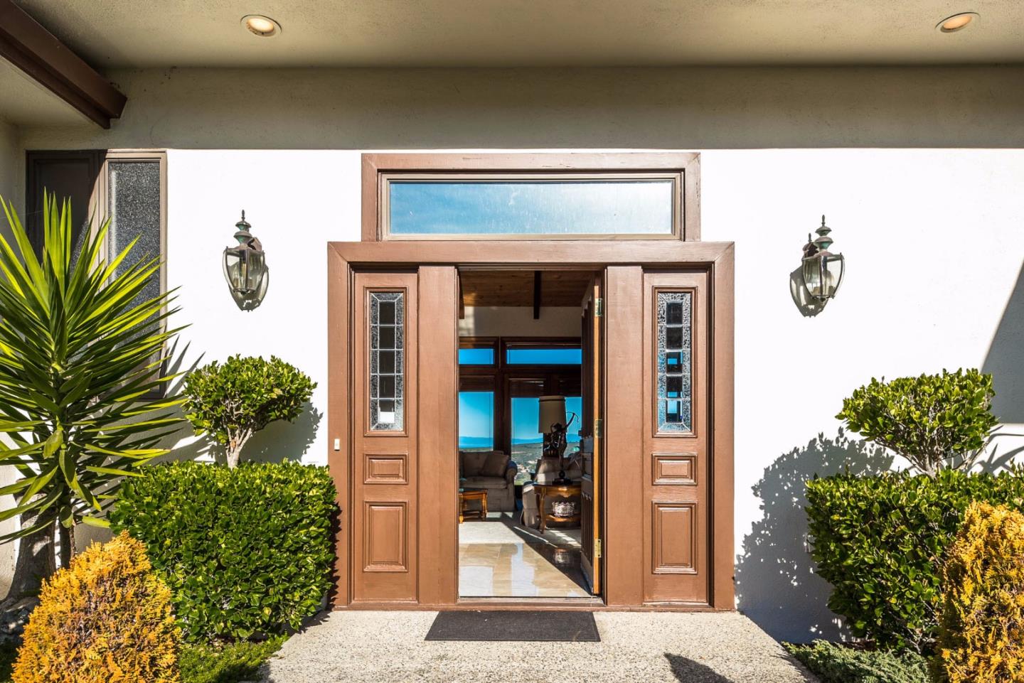 11571 Spur Road Monterey, CA 93940 - Photo 5 of 46 Gallery Image 5