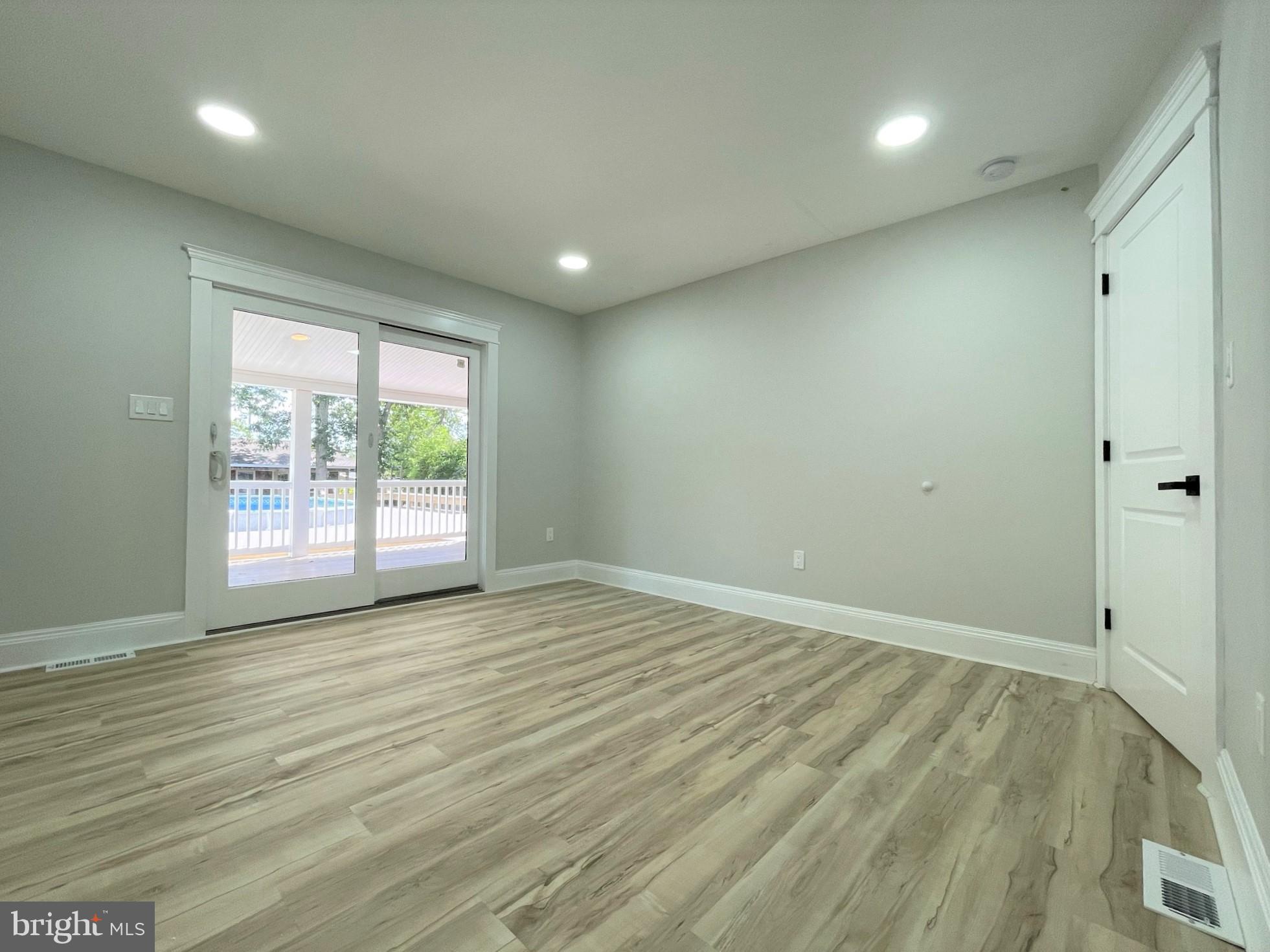141 Leeward Road Manahawkin, NJ 08050 - Photo 18 of 48 Bedroom 1
