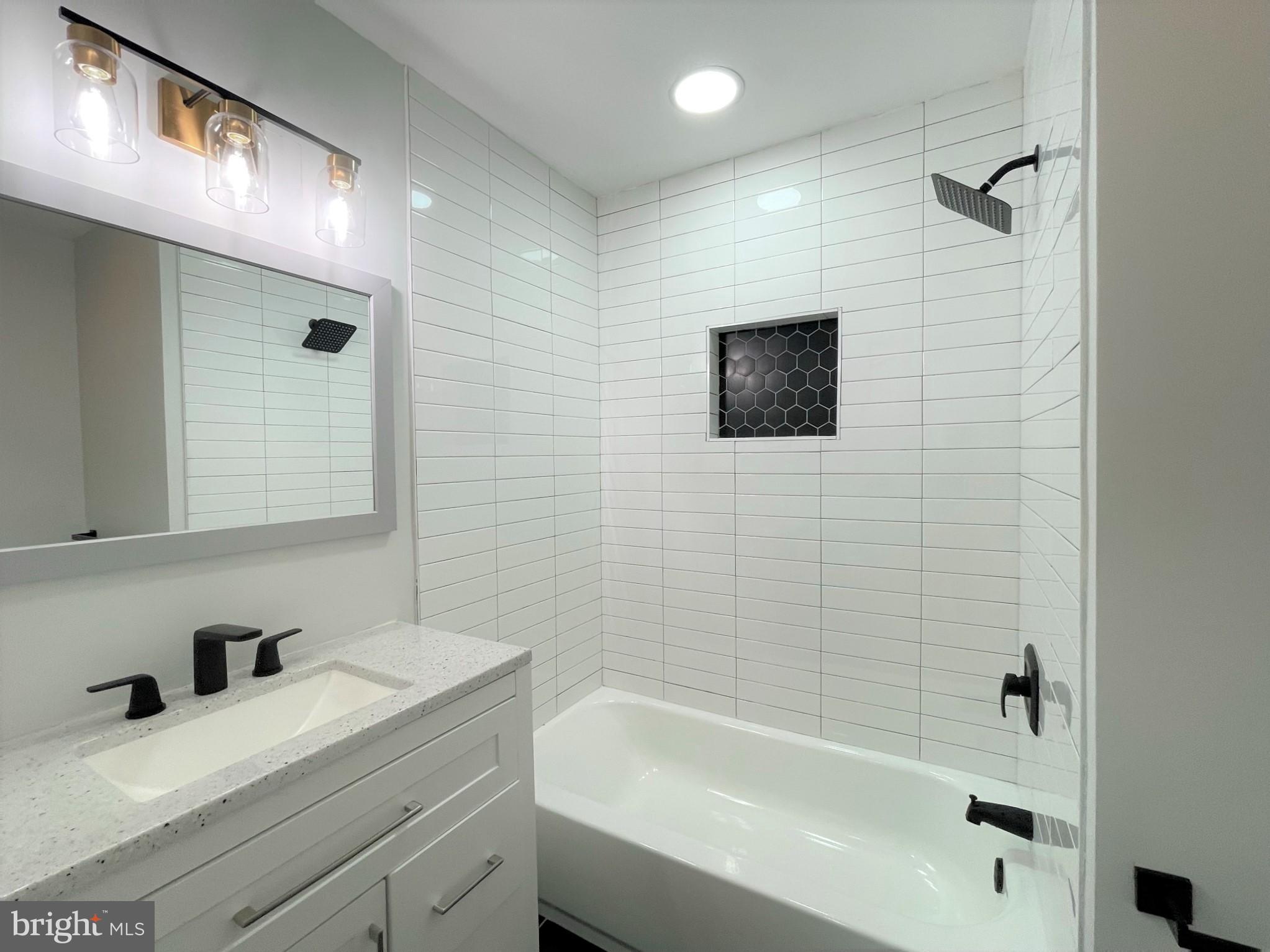 141 Leeward Road Manahawkin, NJ 08050 - Photo 19 of 48 Full Bathroom - Main Floor