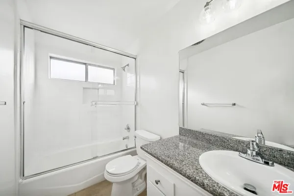 $2,650 | 7548 Hampton Avenue, Unit 205, West Hollywood, CA 90046