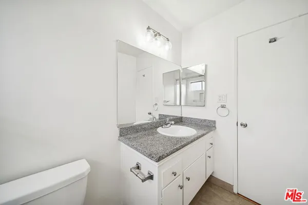 $2,650 | 7548 Hampton Avenue, Unit 205, West Hollywood, CA 90046