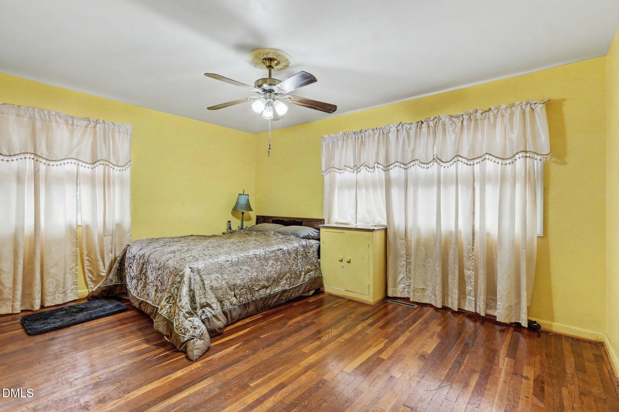 3719 Old Chapel Hill Road Durham, NC 27707 - Photo 9 of 33 Primary
