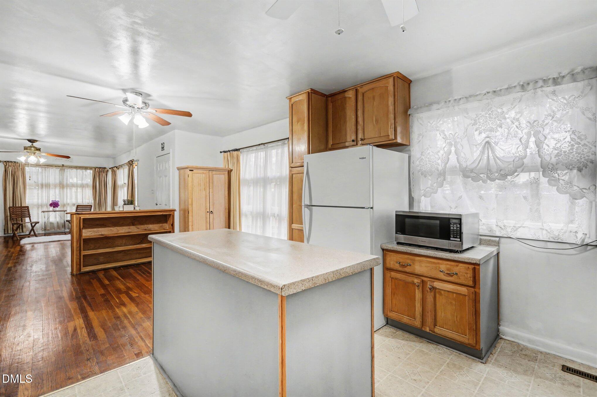 3719 Old Chapel Hill Road Durham, NC 27707 - Photo 9 of 33