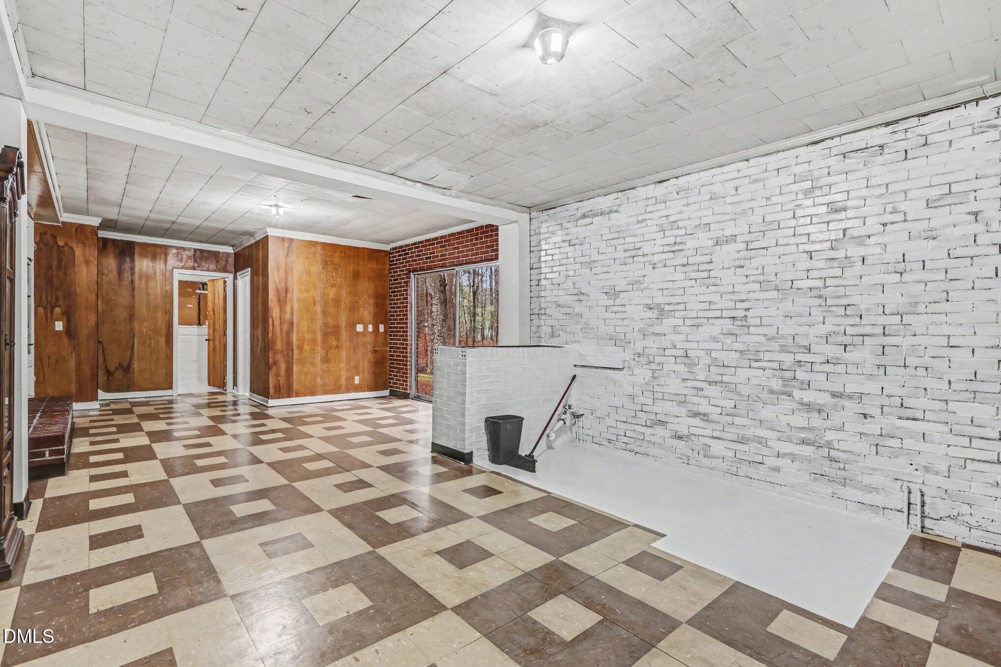 3719 Old Chapel Hill Road Durham, NC 27707 - Photo 15 of 33 Family rm