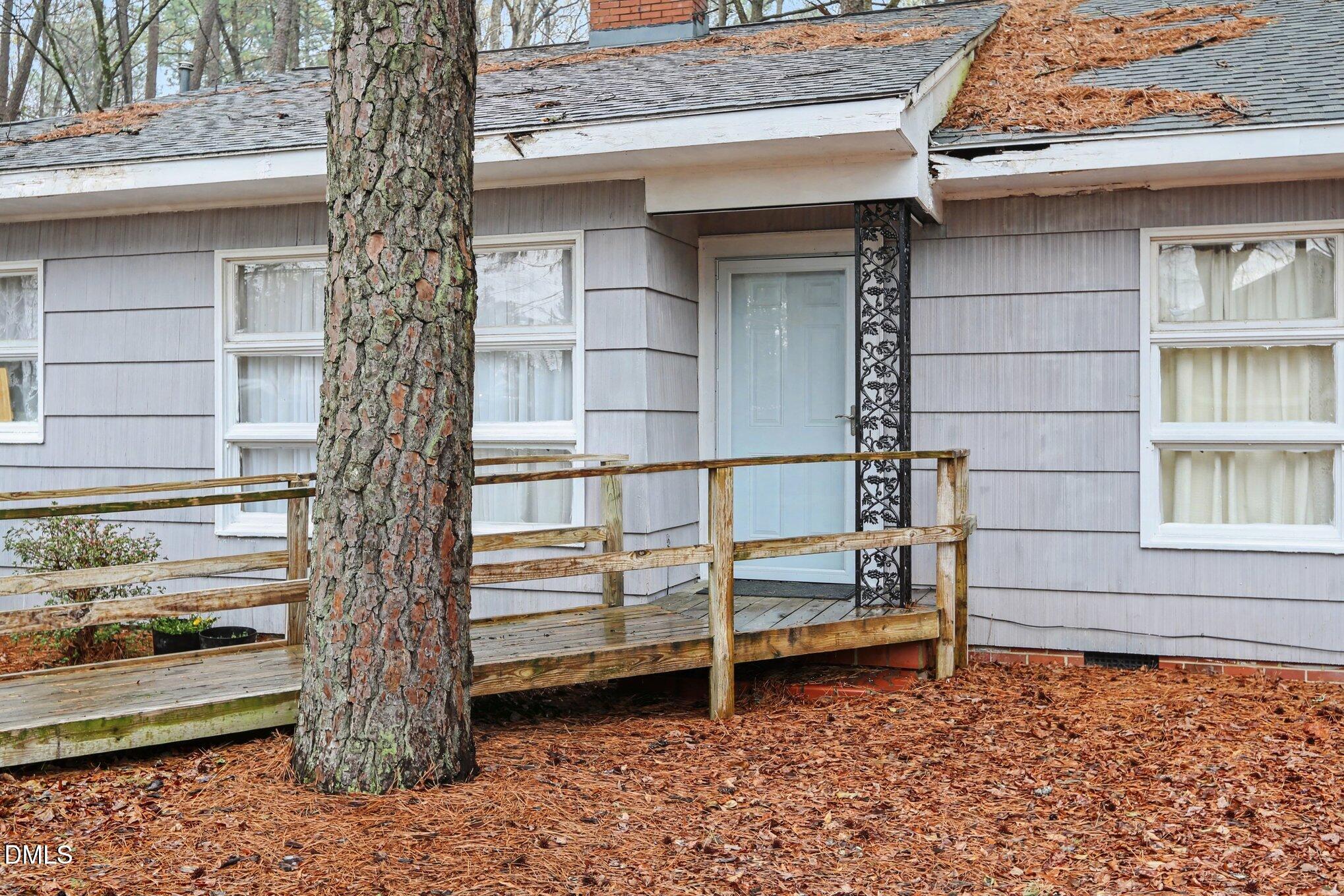 3719 Old Chapel Hill Road Durham, NC 27707 - Photo 24 of 33 a backyard of a house