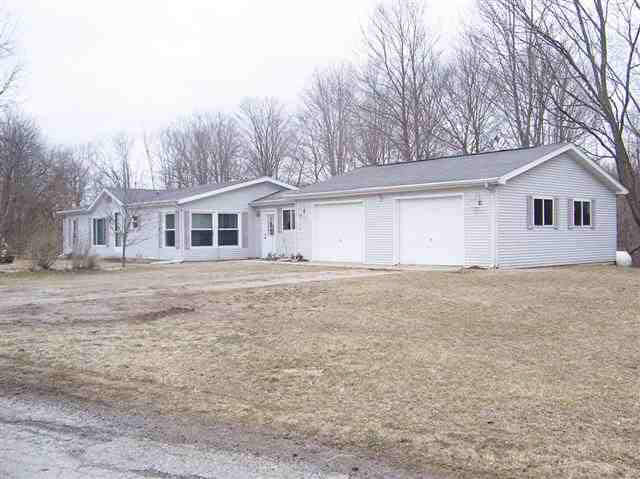 275 S West W County Road Larwill, IN 46701 - Photo 3 of 16 Gallery Image 3