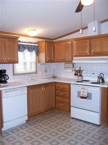 275 S West W County Road Larwill, IN 46701 - Photo 8 of 16 Gallery Image 8