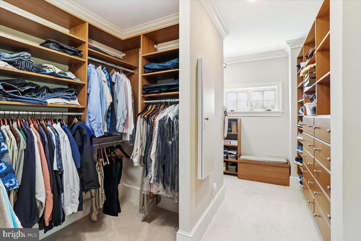 182 Trythall Road Elverson, PA 19520 - Photo 21 of 76 Massive walk-in closet