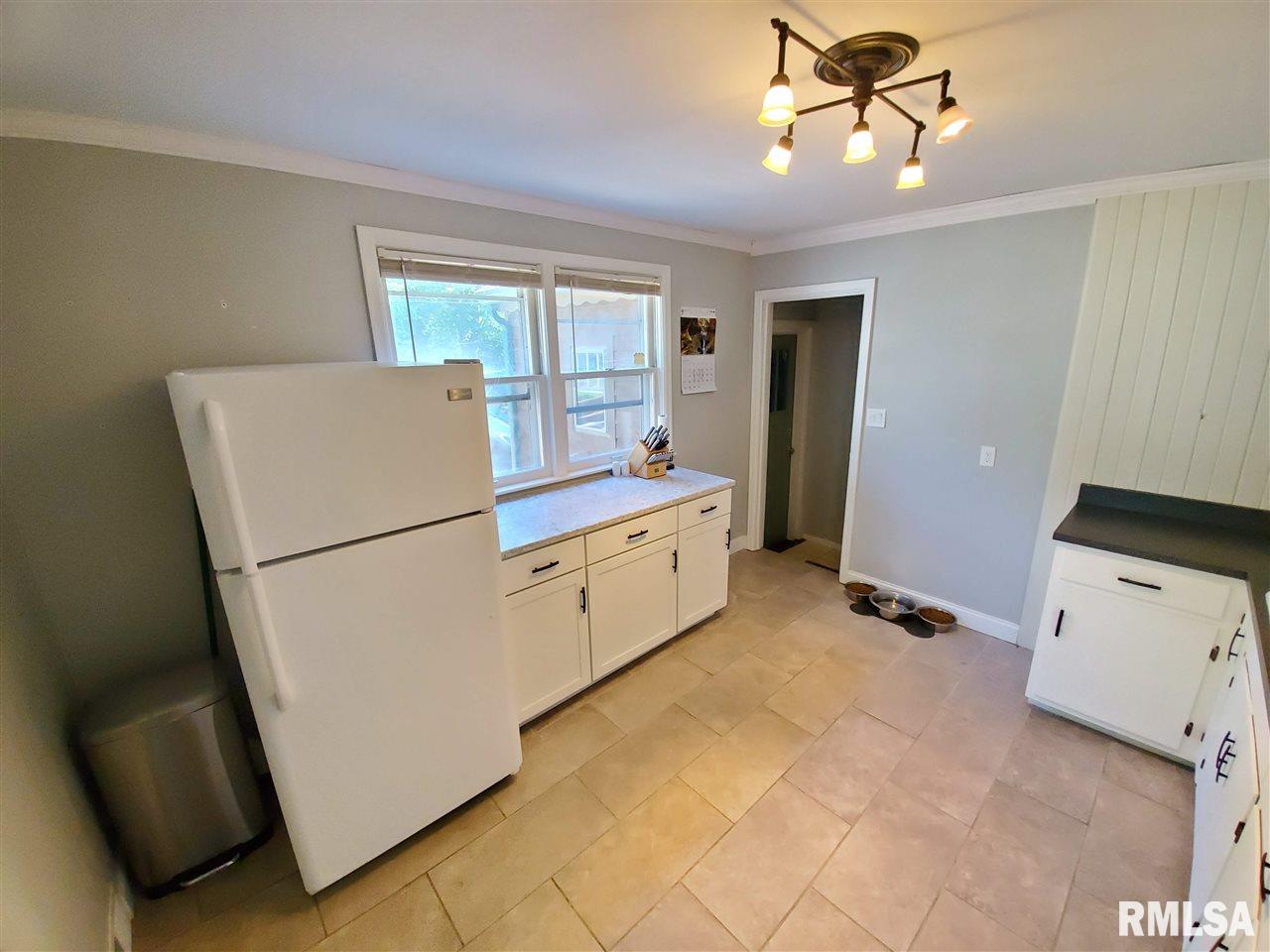 514 Fischer Road Creve Coeur, IL 61610 - Photo 9 of 23 Gallery Image 9