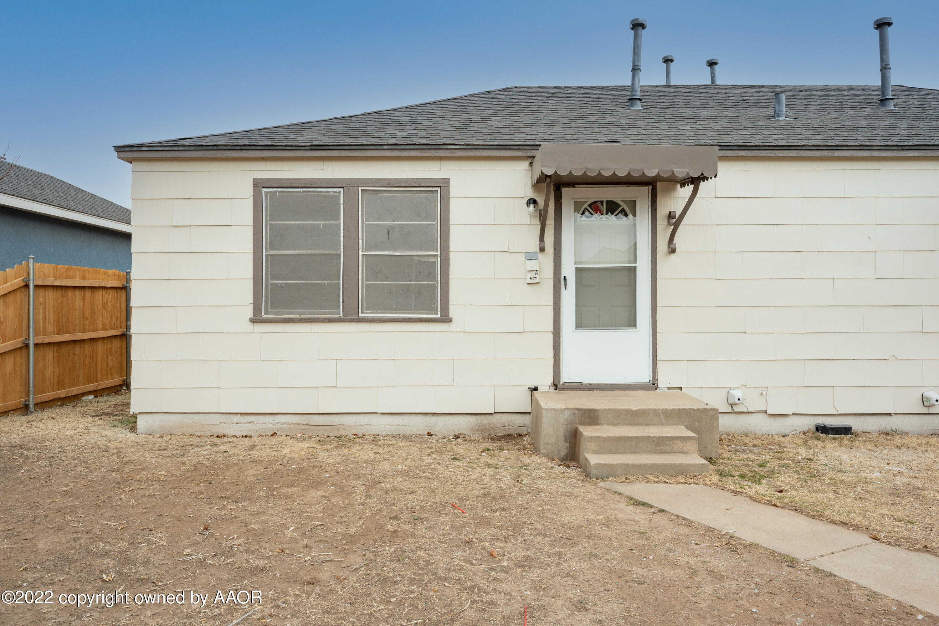 927 South Bryan Street Amarillo, TX 79102 - Photo 2 of 12 a front view of a house