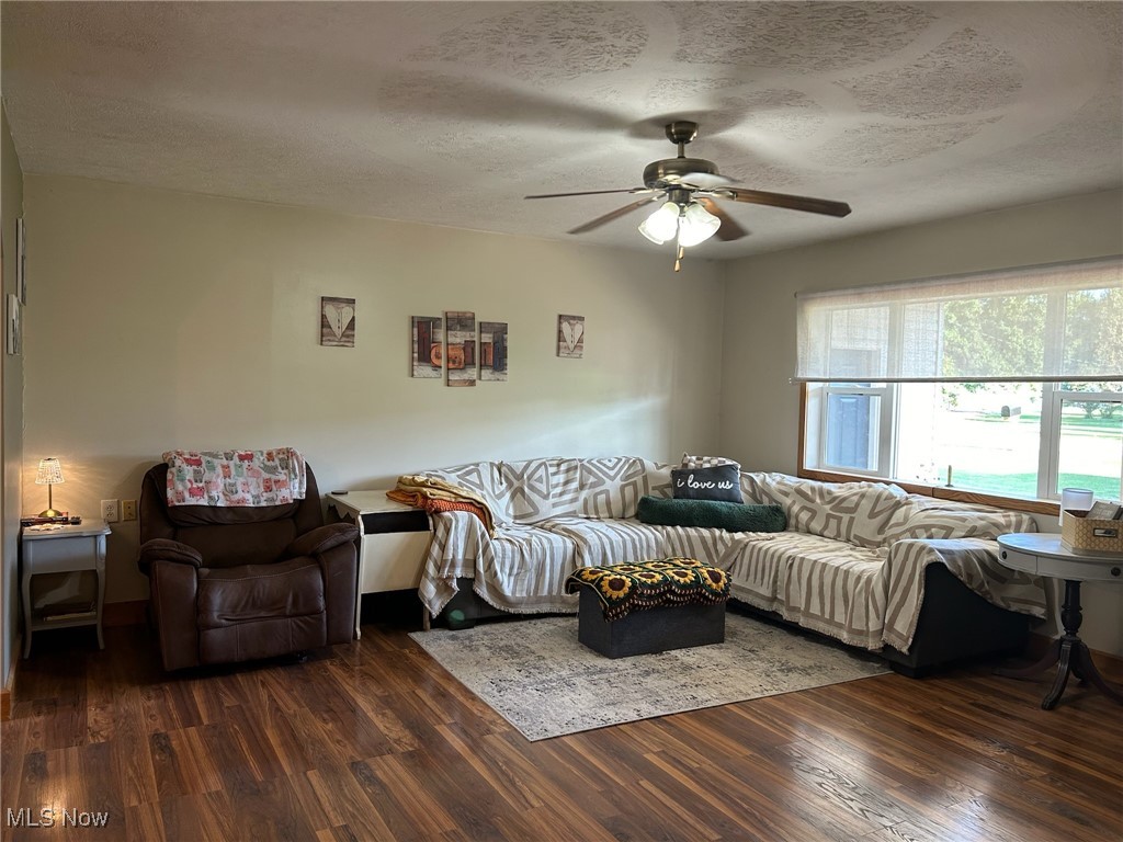 2400 Collins Road Collins, OH 44826 - Photo 4 of 13