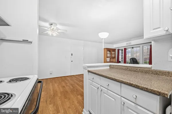 $249,900 | 5913 Prince James Drive, Unit J, Springfield, VA 22152