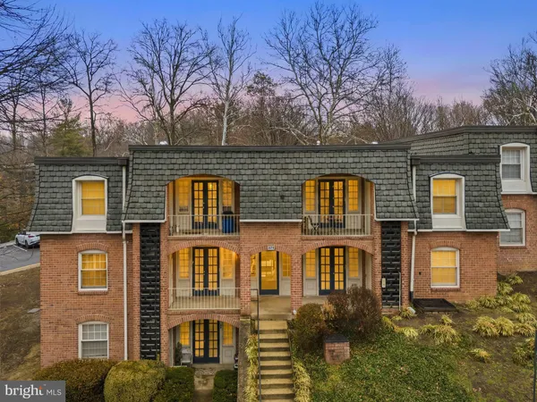 $249,900 | 5913 Prince James Drive, Unit J, Springfield, VA 22152