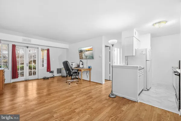 $249,900 | 5913 Prince James Drive, Unit J, Springfield, VA 22152