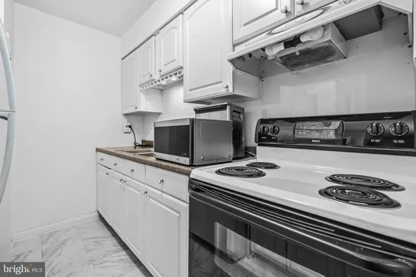 $249,900 | 5913 Prince James Drive, Unit J, Springfield, VA 22152