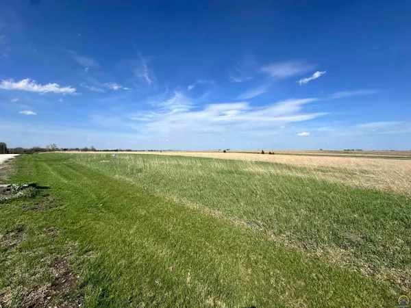 $75,000 | 0 P3 Lane, Holton, KS 66436