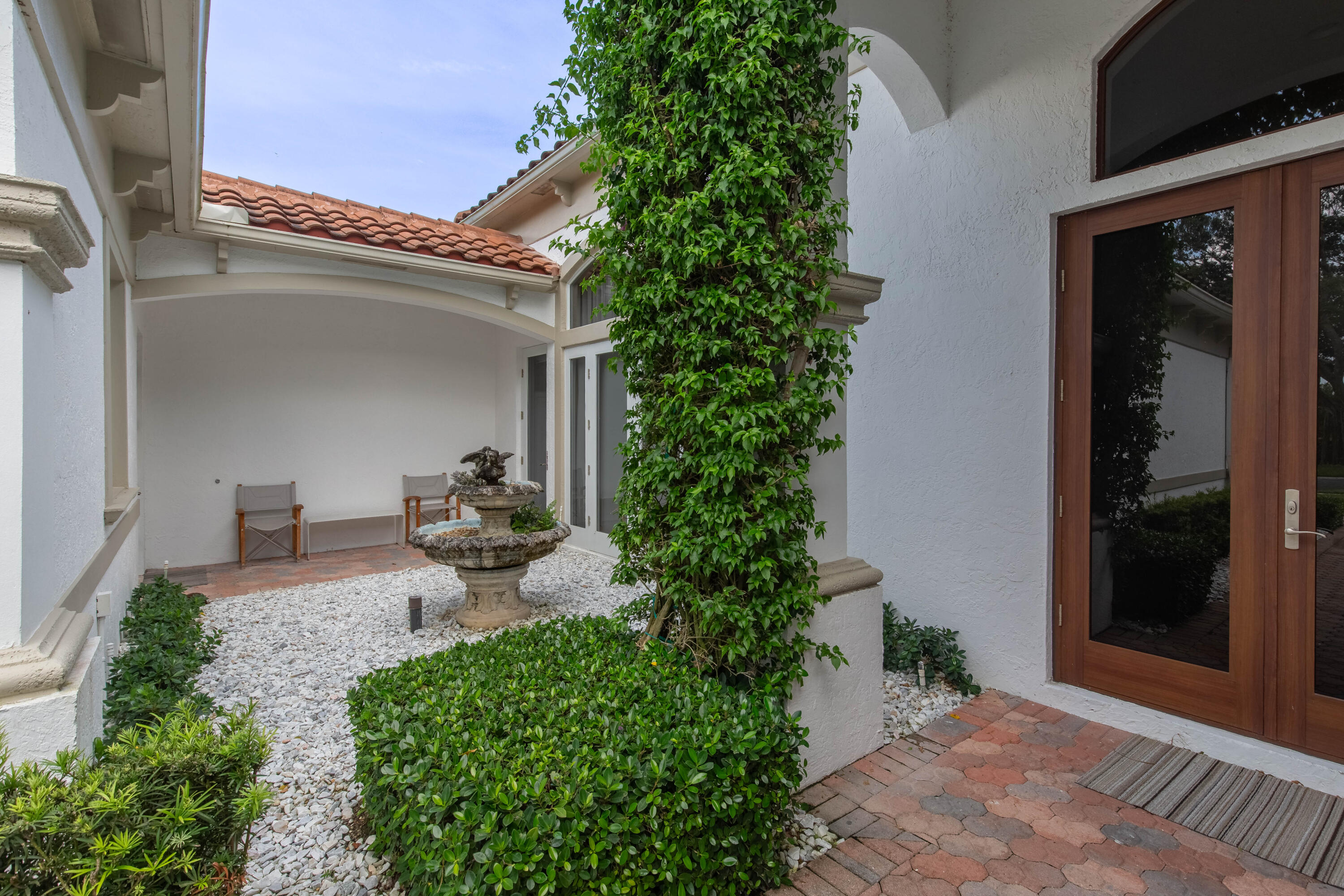 14205 Stroller Way Wellington, FL 33414 - Photo 4 of 40 4