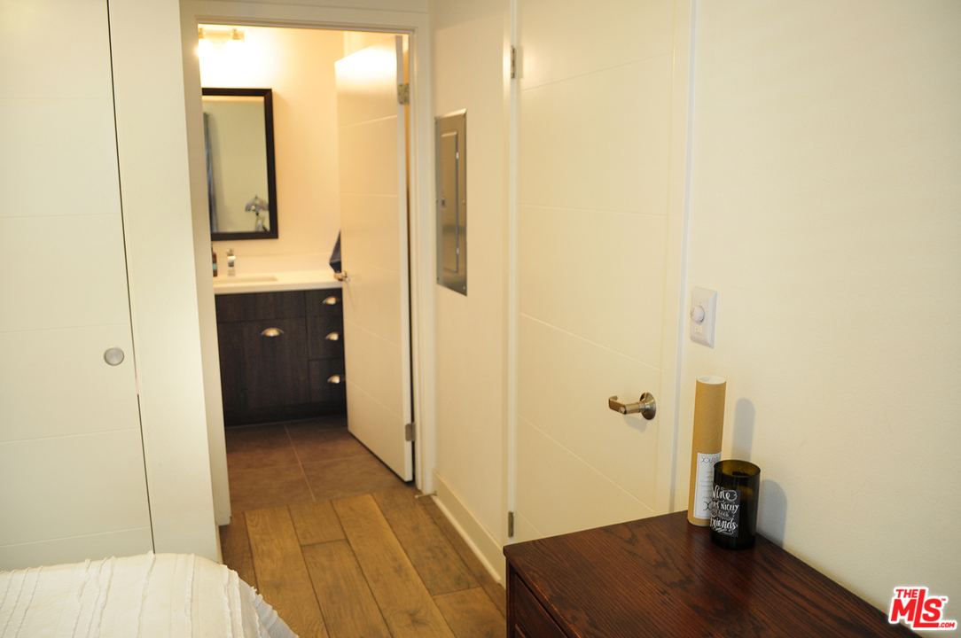 2970 Ripple Place, Unit 101 Los Angeles, CA 90039 - Photo 12 of 24