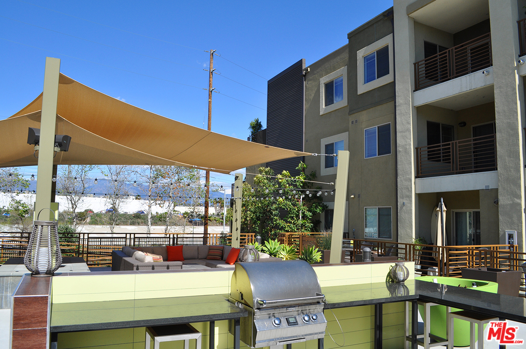 2970 Ripple Place, Unit 101 Los Angeles, CA 90039 - Photo 18 of 24