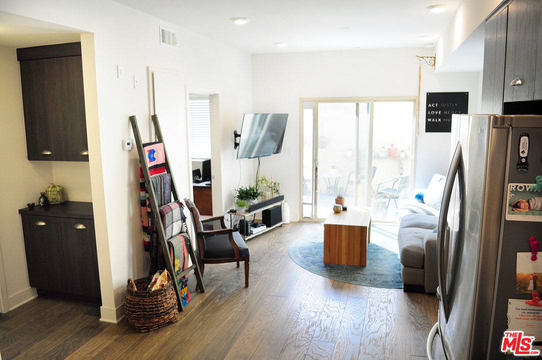 2970 Ripple Place, Unit 101 Los Angeles, CA 90039 - Photo 7 of 24