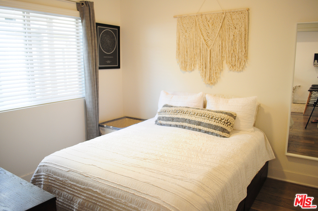 2970 Ripple Place, Unit 101 Los Angeles, CA 90039 - Photo 10 of 24