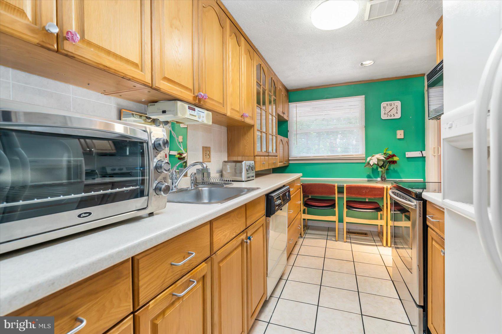 8524 Woodfall Road Nottingham, MD 21236 - Photo 13 of 39 Kitchen