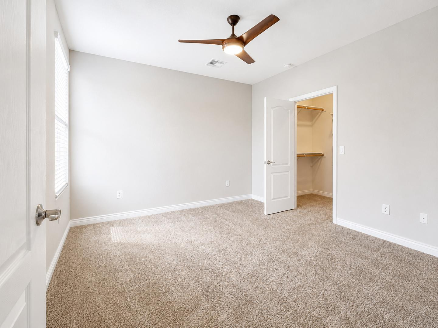 2425 West Bronco Butte Trail, Unit 2008 Phoenix, AZ 85085 - Photo 11 of 27 Photo #11