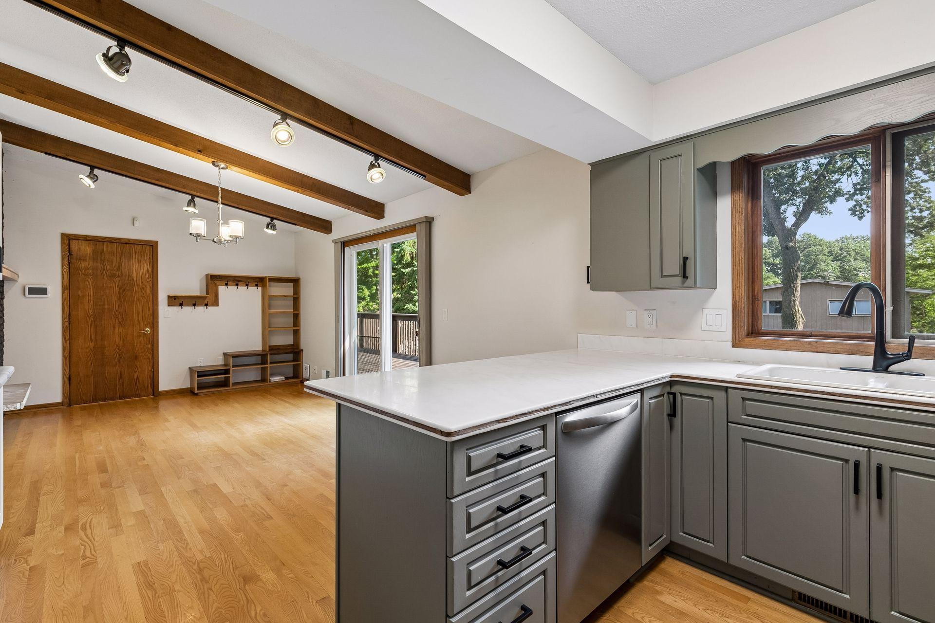 401 Mission Road West Bloomington, MN 55420 - Photo 15 of 62