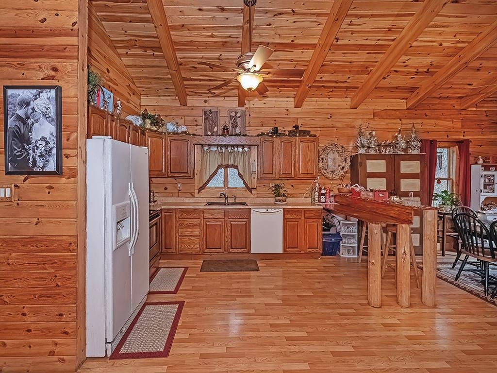 43 Klages Road West Alexander, PA 15376 - Photo 13 of 23 a view of a walk in closet
