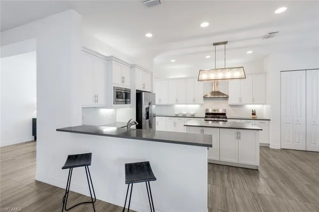 $1,450,000 | 4549 Azalea Drive, Naples, FL 34119