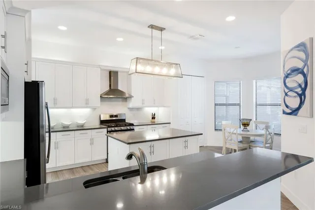 $1,450,000 | 4549 Azalea Drive, Naples, FL 34119