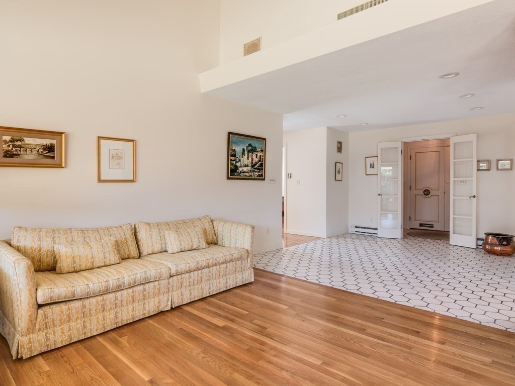 8 Charles Road Swampscott, MA 01907 - Photo 7 of 24 Gallery Image 7