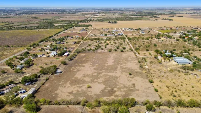 $530,000 | 1513 Graef Road, Kyle, TX 78640