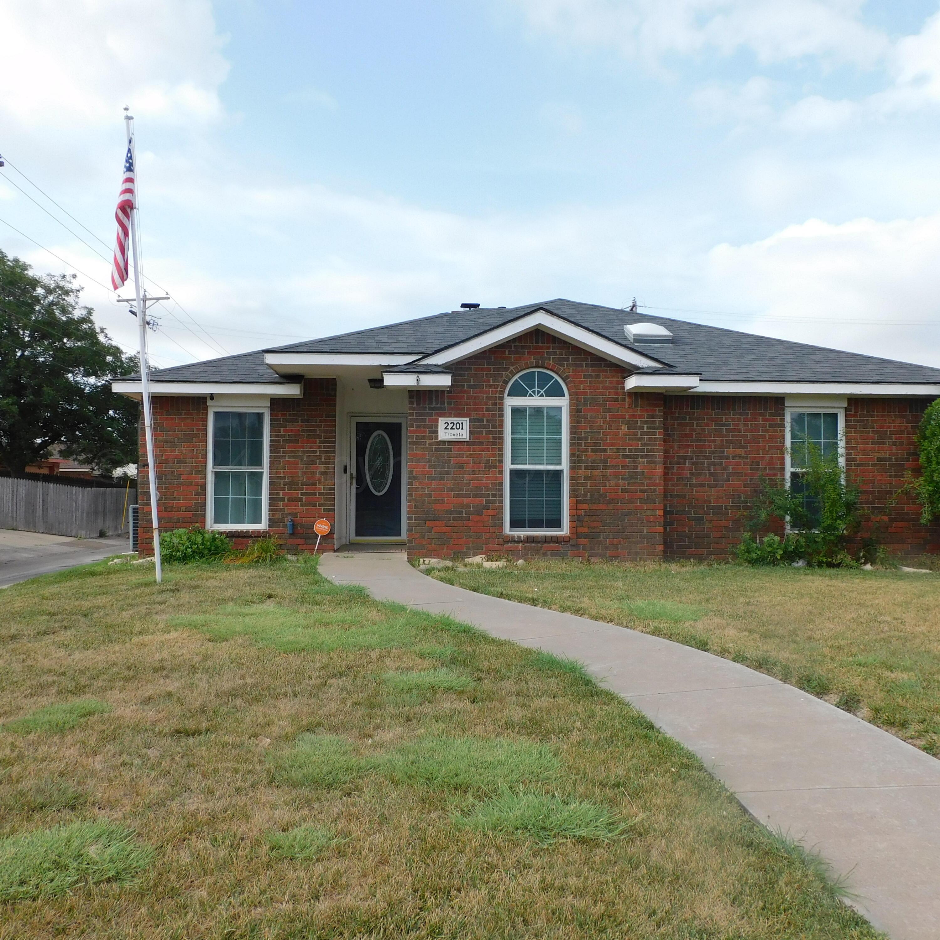 2201 Troveta Drive Amarillo, TX 79110 - Photo 2 of 33 DSCN0674