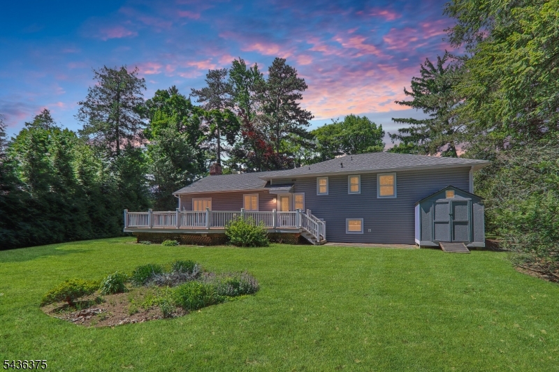 785 Lamberts Mill Road Westfield, NJ 07090 - Photo 2 of 37