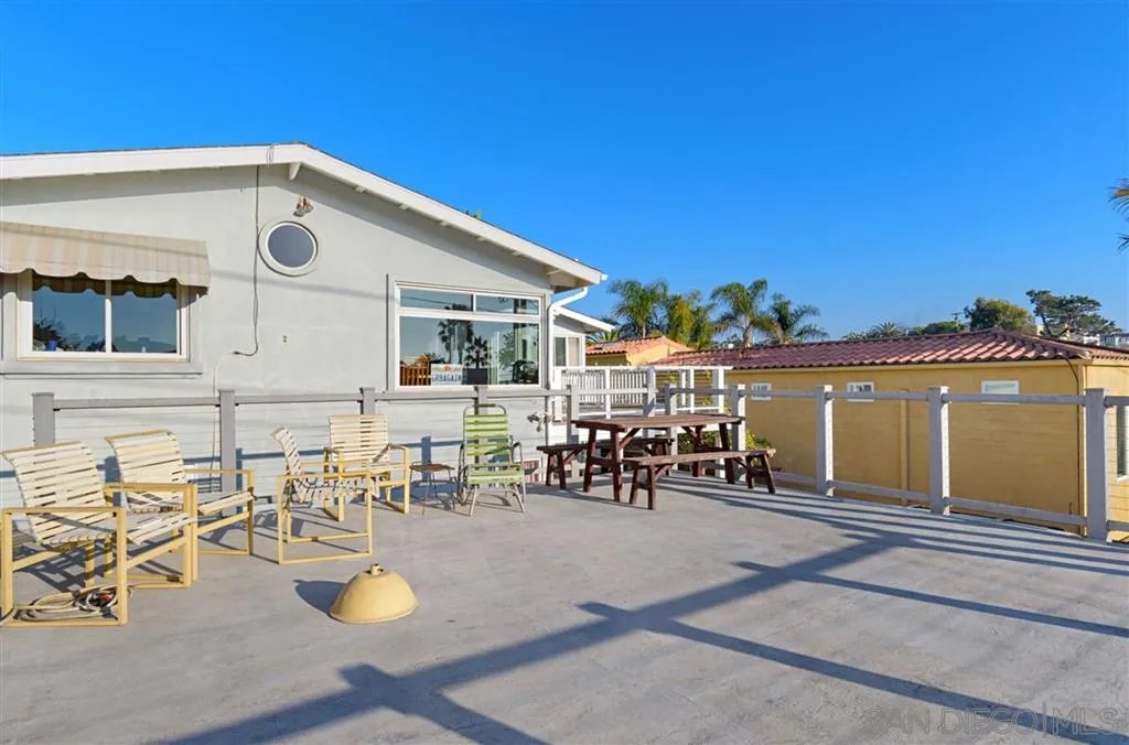 226 3rd Street Encinitas, CA 92024 - Photo 15 of 23 Gallery Image 15