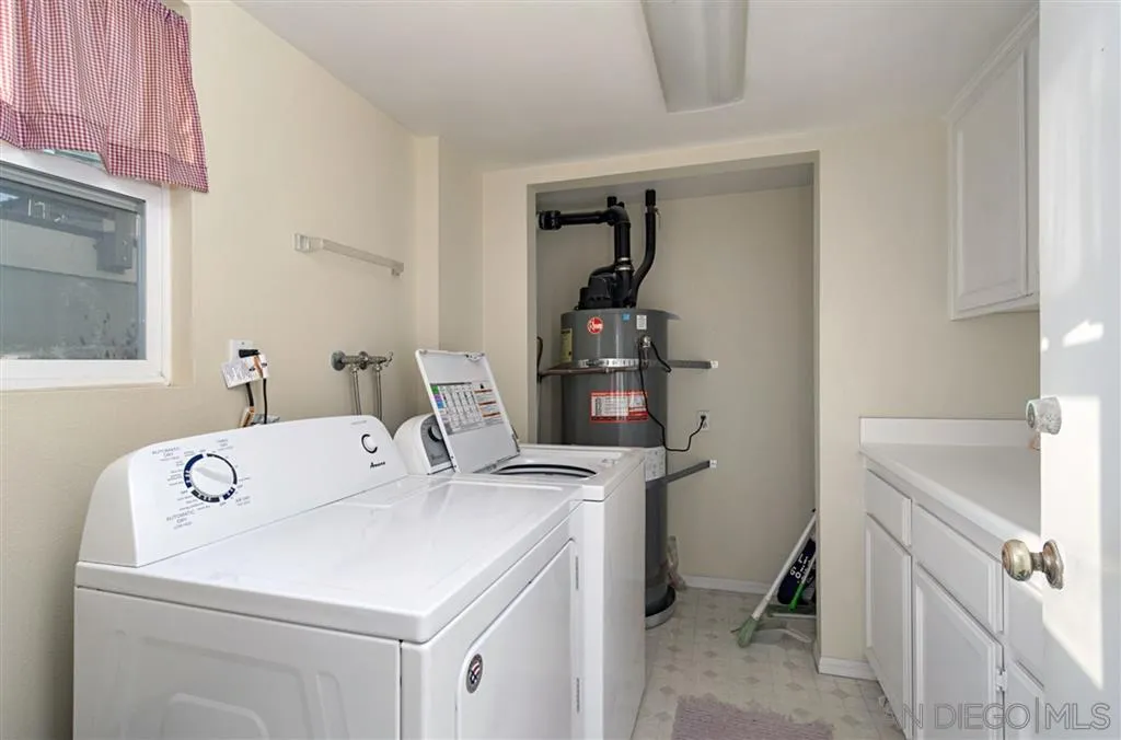 226 3rd Street Encinitas, CA 92024 - Photo 21 of 23 Gallery Image 21