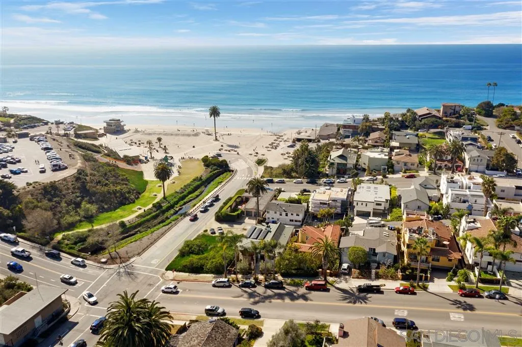 226 3rd Street Encinitas, CA 92024 - Photo 22 of 23 Gallery Image 22