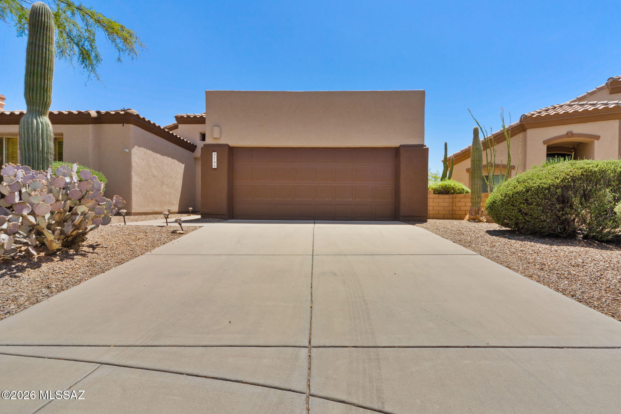 9740 East Spring Ridge Place Tucson, AZ 85749 - Photo 4 of 46