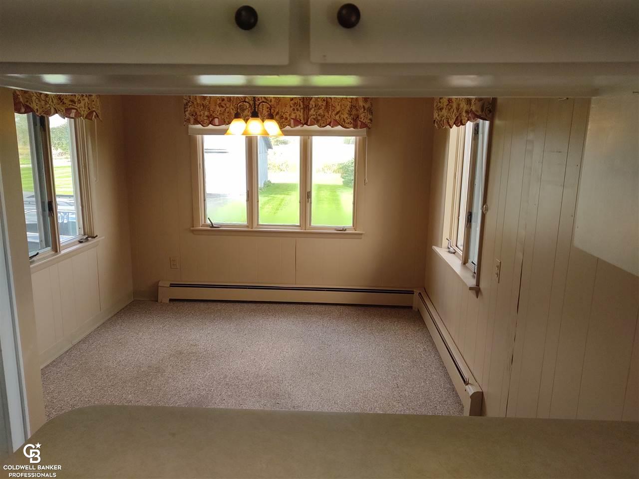 14780 Speaker Road Yale, MI 48097 - Photo 5 of 37 Kitchen Eating Area