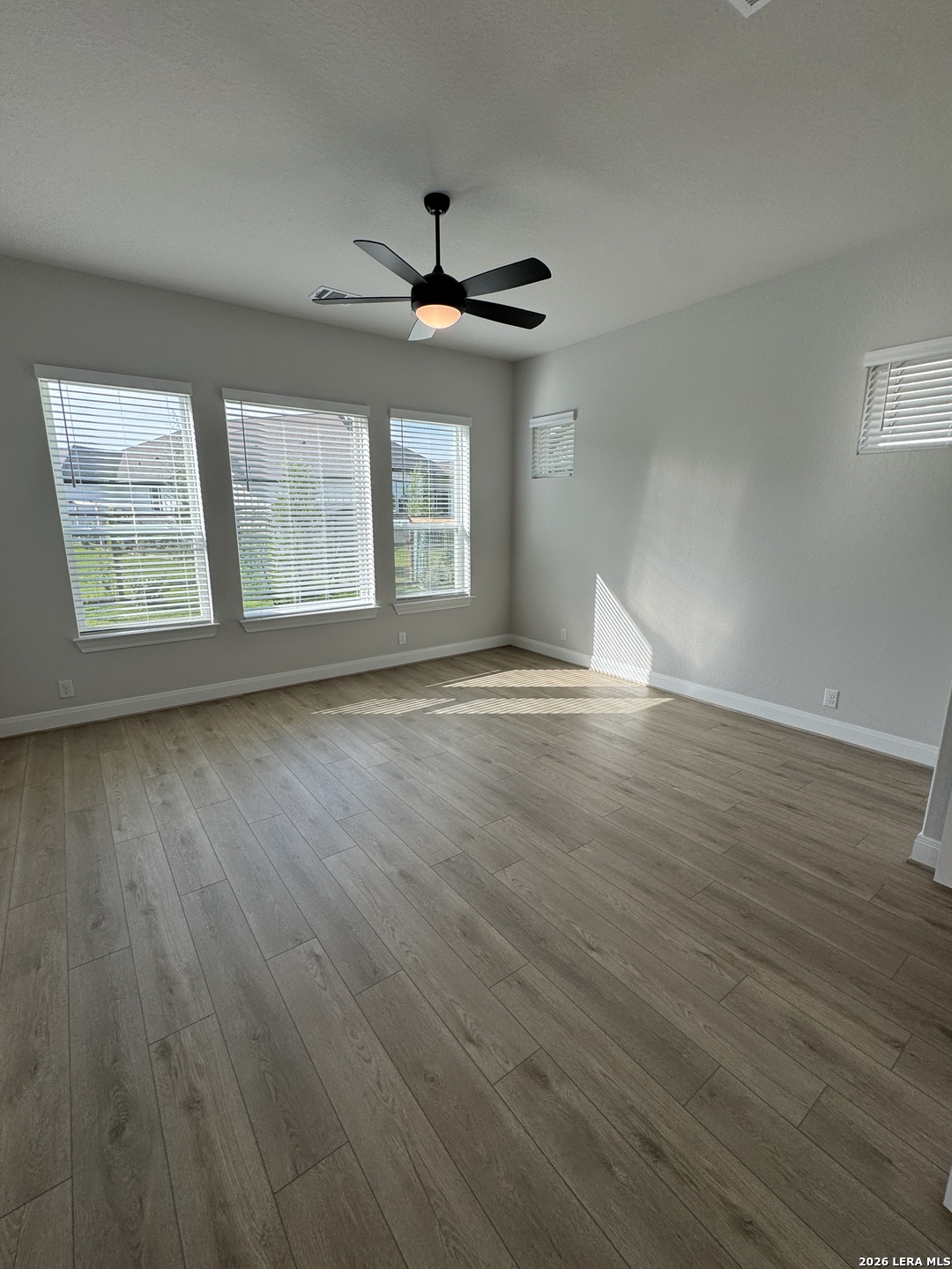 8117 Wellstone Schertz, TX 78154 - Photo 6 of 15