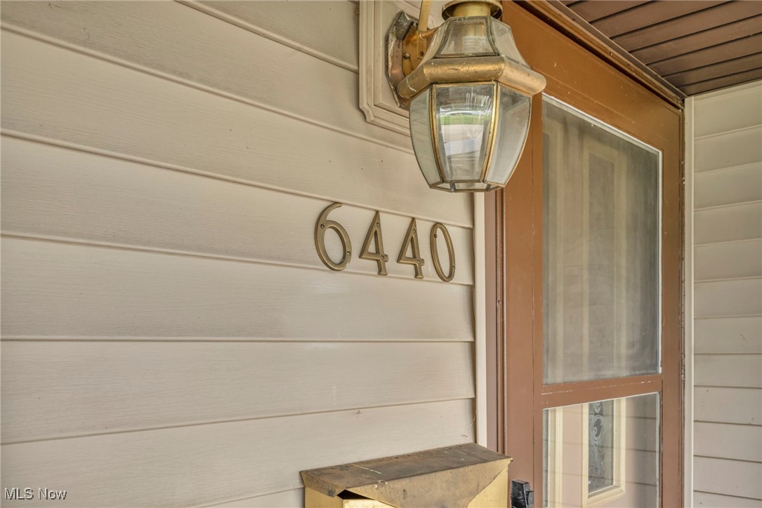 6440 Springwood Road Parma Heights, OH 44130 - Photo 4 of 40 Gallery Image 4