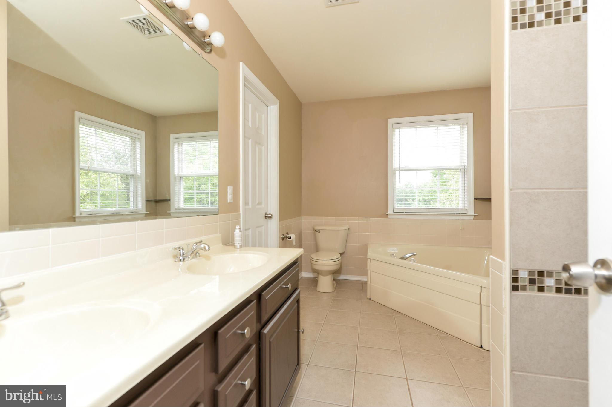 2997 Old Elk Neck Road Elkton, MD 21921 - Photo 16 of 24 Bath (Master)