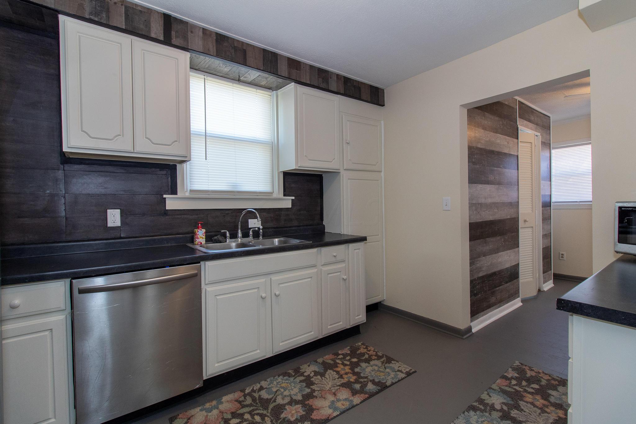 1012 Bernhard Road Columbus, OH 43227 - Photo 21 of 42 Gallery Image 21
