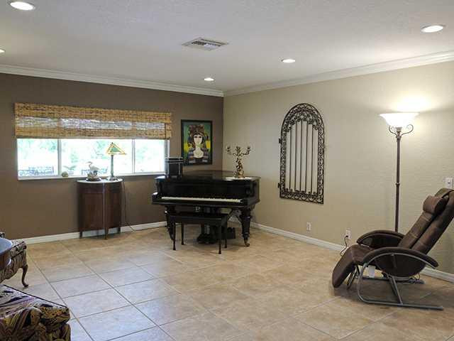 17041 Southwest 49th Street Southwest Ranches, FL 33331 - Photo 13 of 24 Family/Great Room