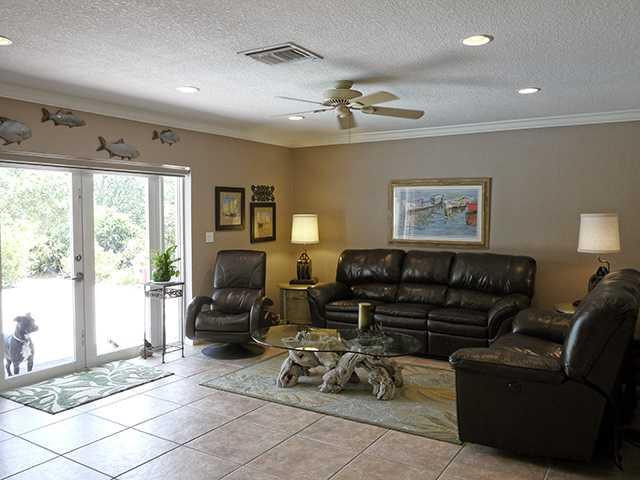 17041 Southwest 49th Street Southwest Ranches, FL 33331 - Photo 14 of 24 Family/Great Room