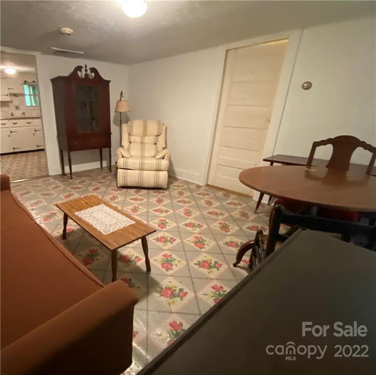 8247 Joe Poore Road Newland, NC 28657 - Photo 14 of 27 Gallery Image 14